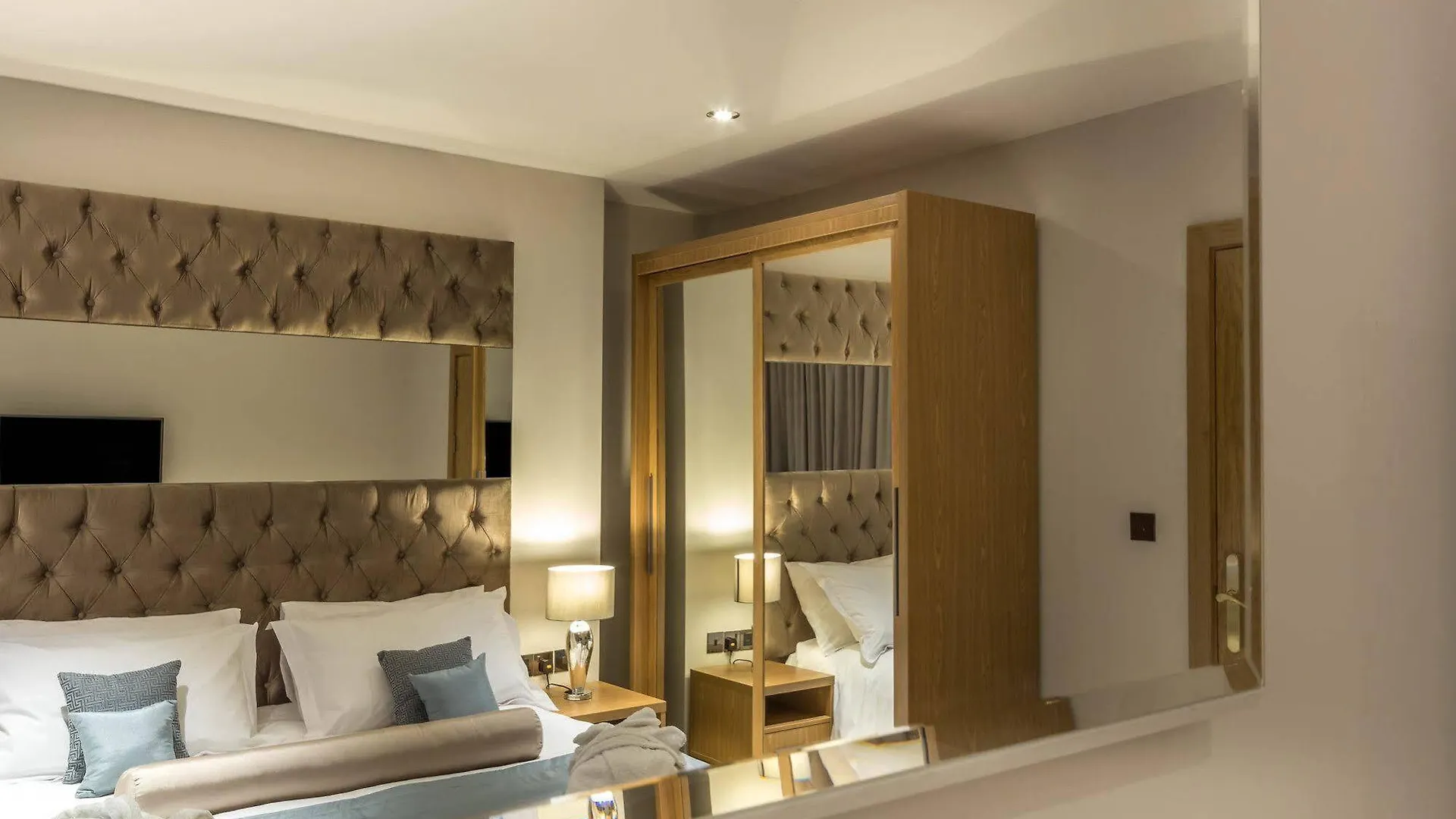 Mansio Suites Basinghall Leeds  Leeds (West Yorkshire)
